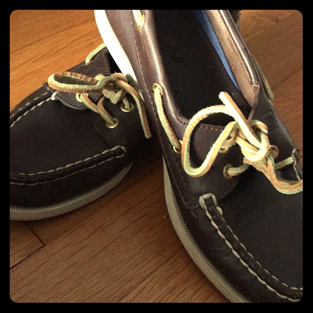Brown like new sperry top siders